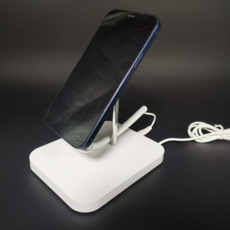 In Store Display of Mobile Ant - Controller Charging Stand avis et prix